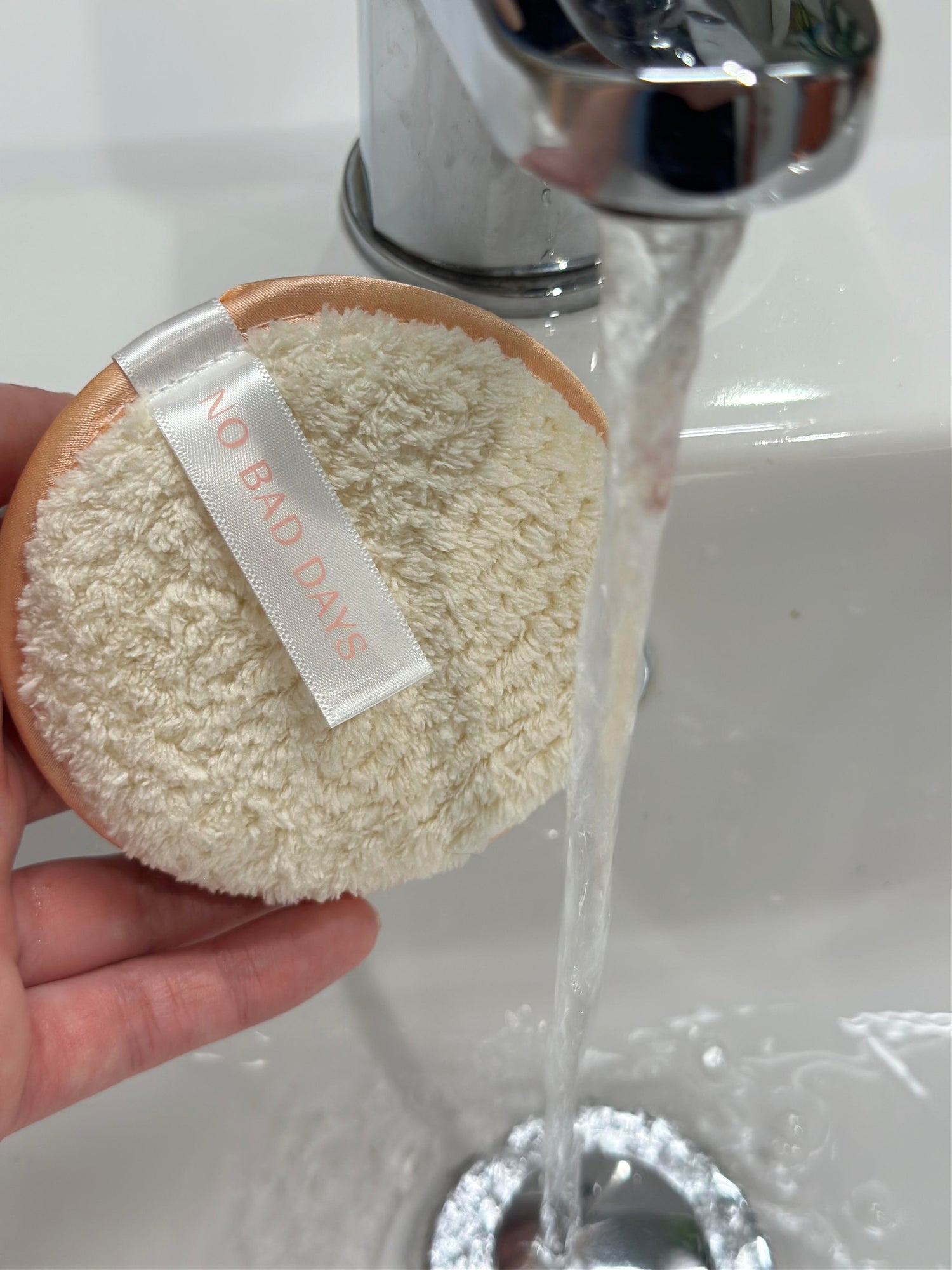 Makeup remover pad